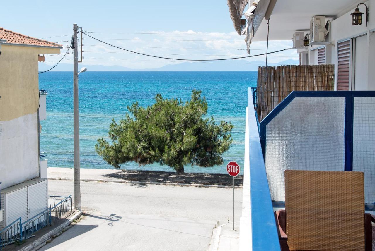 Seafront 2 Bedrooms Apartment Nea Iraklia Exteriér fotografie